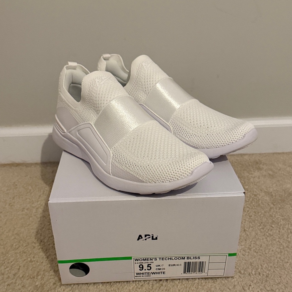 APL Women's TechLoom Bliss in White